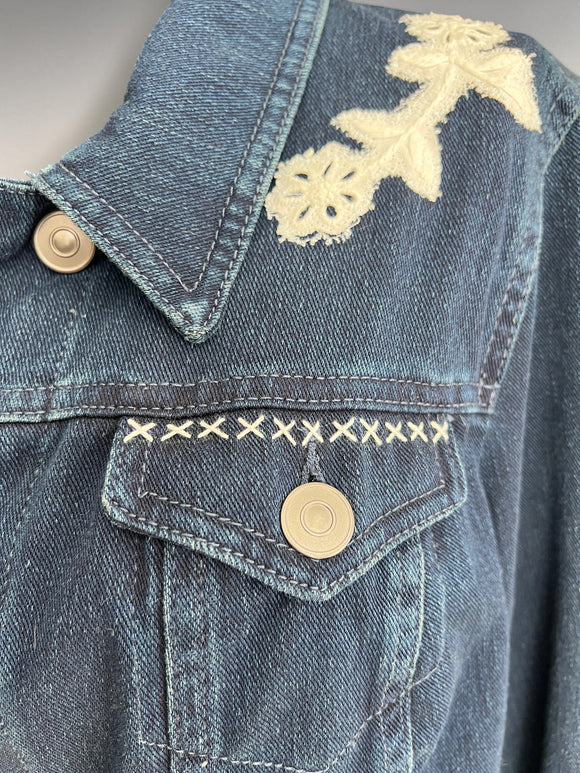 Gloria Vanderbilt and White Lace