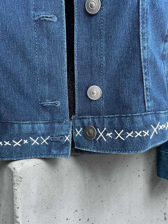 Gloria Vanderbilt and White Lace