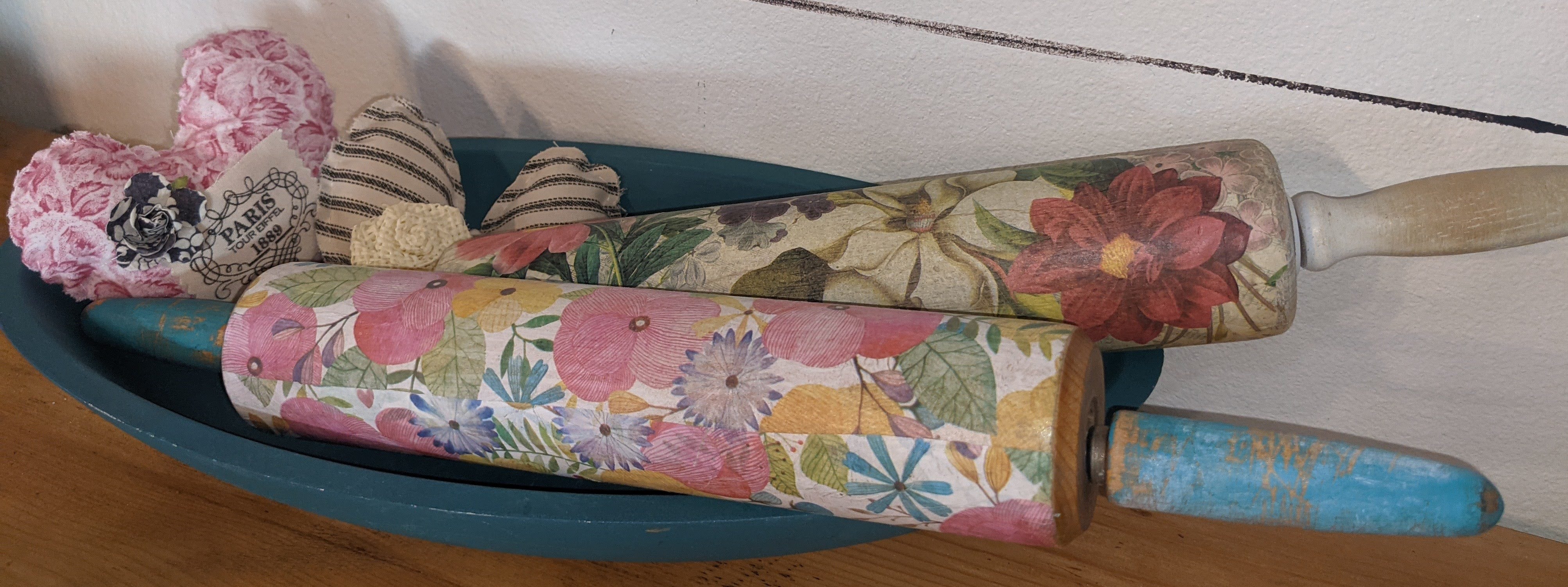 Floral Decorative Rolling Pin-wood/white handles